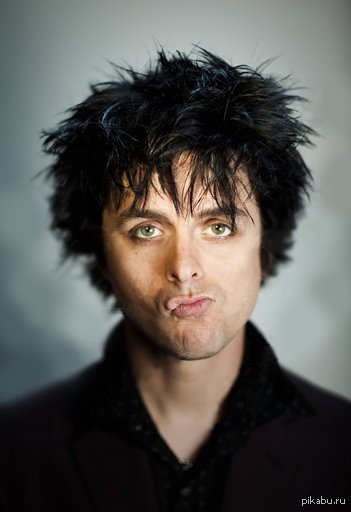 17  2014   42    ,  , ,   Green Day.