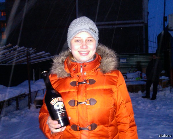 Как и обещала, выкладываю фото с честно выигранной бутылочкой Baileys ))