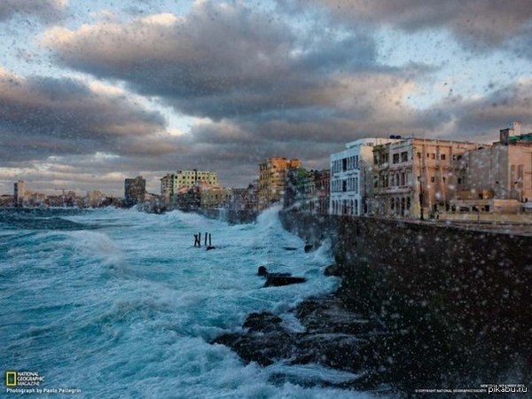 The age-old stone wall of the Malecon, the famous waterfront of Havana, protects the city from the rolling sea waves. - beauty, Beauty