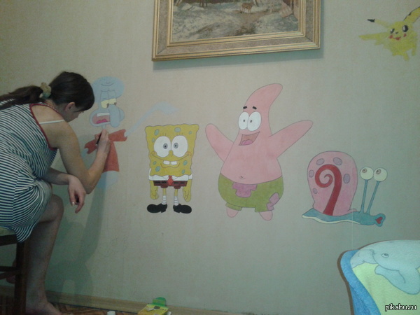 Решили немного украсить детскую комнату.