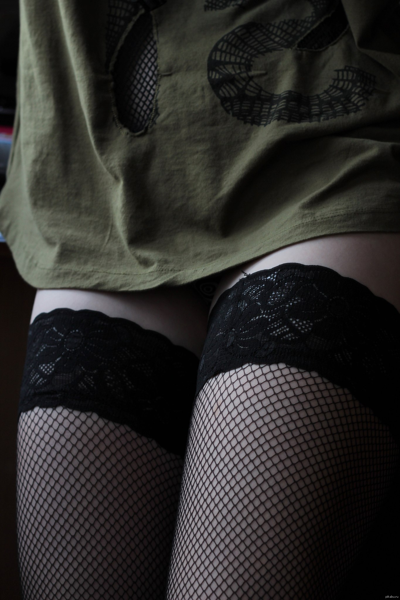 App:3 - NSFW, Stockings, Girls, 