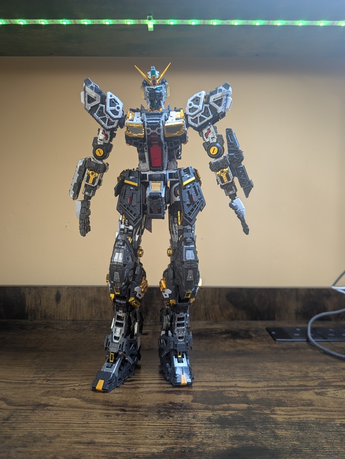 Модель PGU Nu Gundam