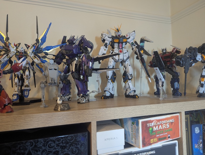 Модель PGU Nu Gundam
