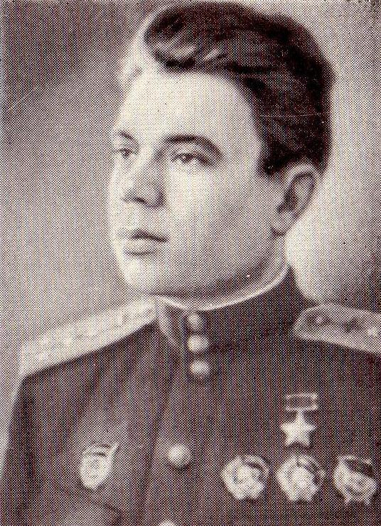 Герой Советского Союза Гаранин А.Д. Погиб 28 июня 1943 г. во время боевого задания.