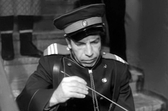 Владимир Толоконников. Кадр из фильма «Балкон» (1988)