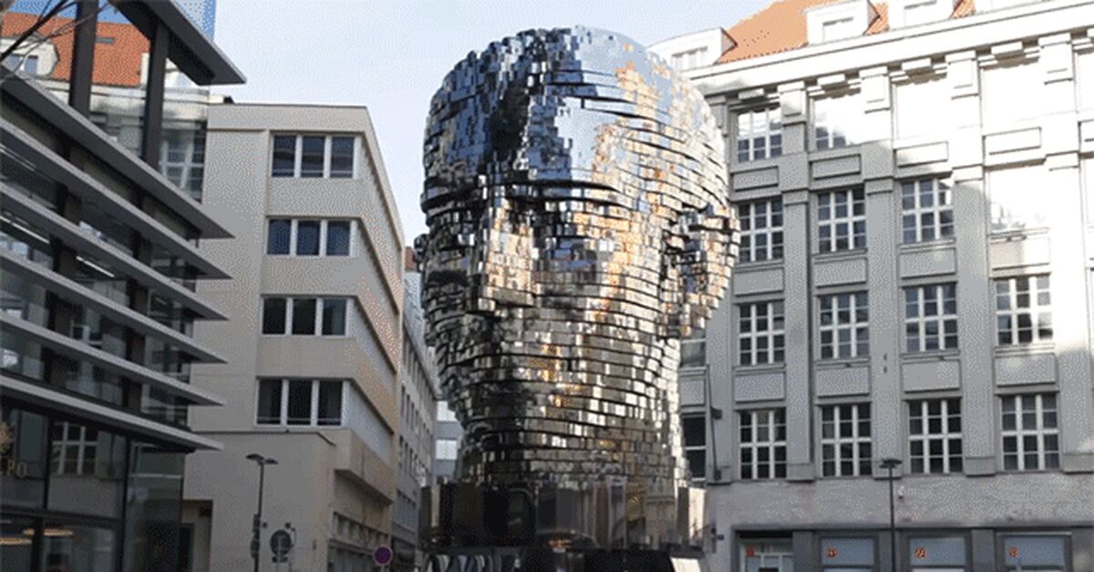 It's just a monument, both famous and promoted. - Sculpture, Monument, GIF