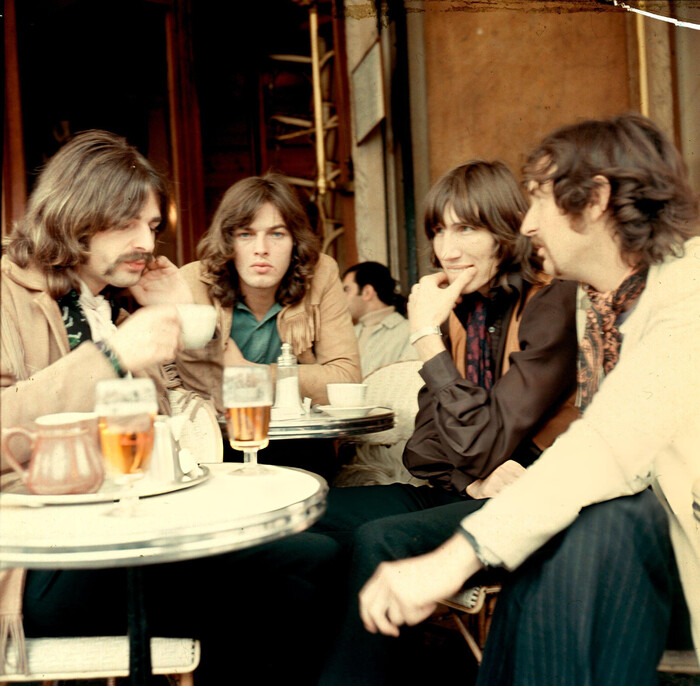 Pink Floyd � ���� "Les Deux Magots". �����, 6-� �����, ������� ���-������, 6, ������ 1969.