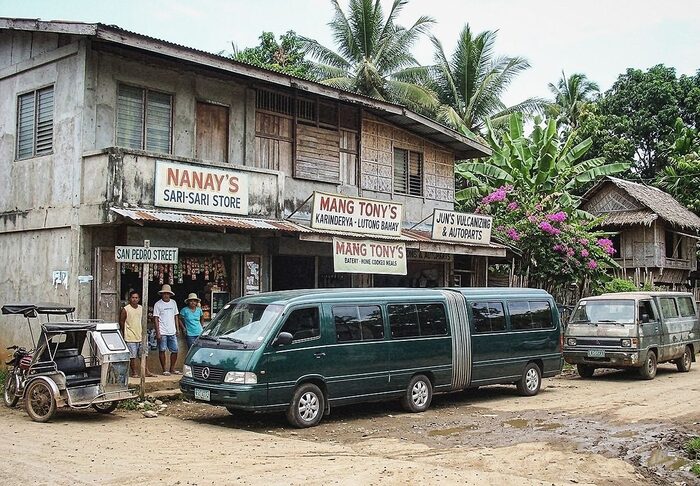 ����������� ������������ Mercedes MB100 / SsangYong Istana �� ����������. ������ �������-��������, ������ ��������� ������. �������� ������ � ���� ������� ��� ���������� ���������.