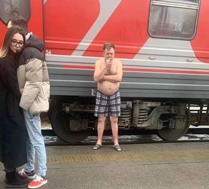 Размышляет