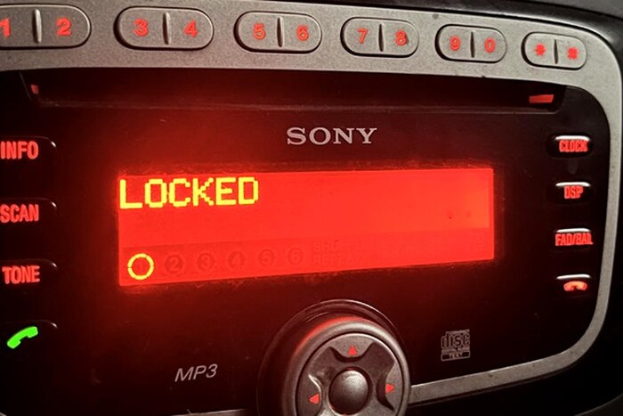Sony �������������: LOCKED