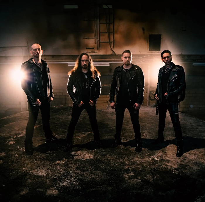 CROWNSHIFT ����� � ����� ������� *In The Dead Of Night* �� ���������� 2027 ���� ������� "The Shadows We Buried"